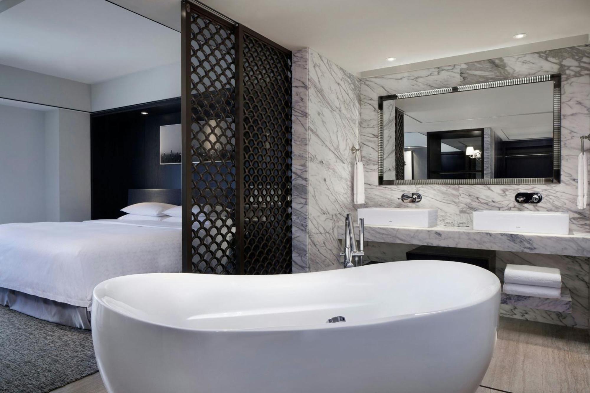 Sheraton Taitung Hotel Exteriér fotografie A bathroom at the hotel