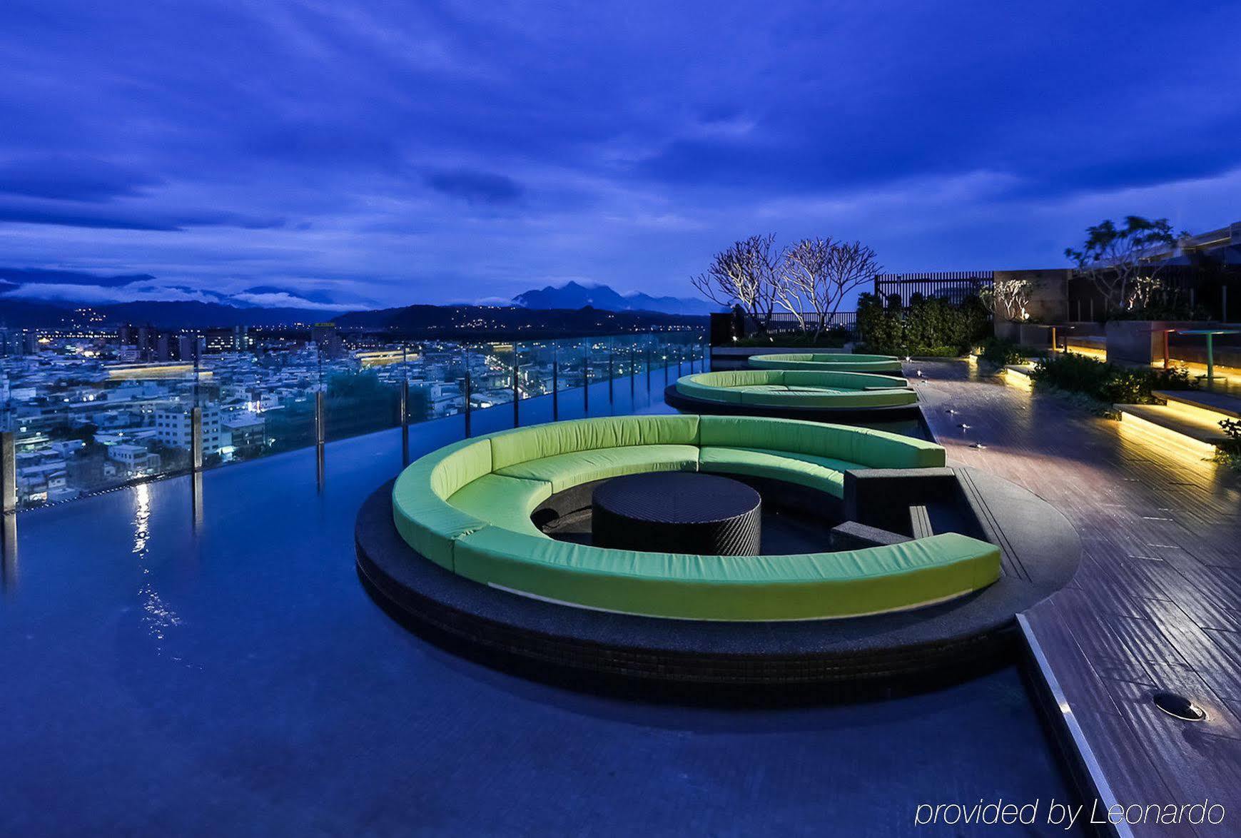 Sheraton Taitung Hotel Exteriér fotografie Sky Bar